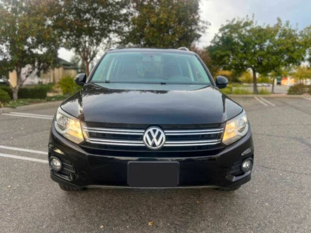 Черный Фольксваген Тигуан, объемом двигателя 2 л и пробегом 87 тыс. км за 8500 $, фото 1 на Automoto.ua