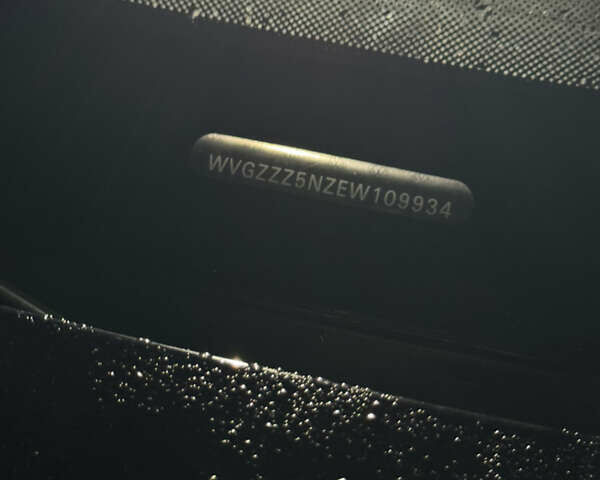 Чорний Фольксваген Тігуан, об'ємом двигуна 2 л та пробігом 291 тис. км за 17000 $, фото 9 на Automoto.ua