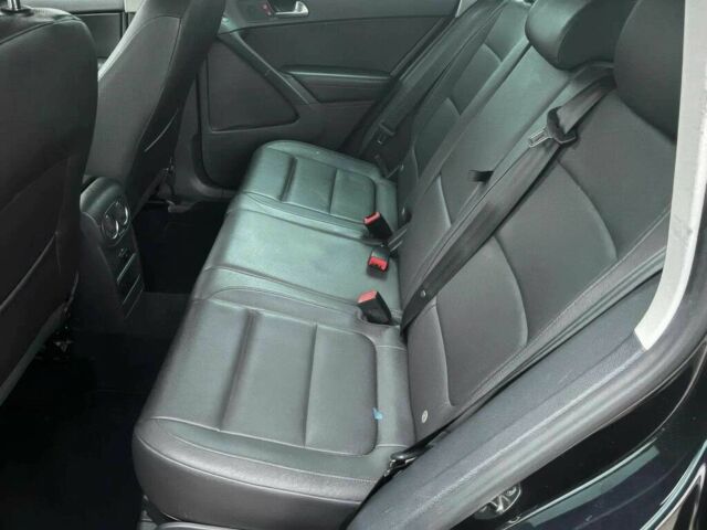 Черный Фольксваген Тигуан, объемом двигателя 2 л и пробегом 84 тыс. км за 2200 $, фото 11 на Automoto.ua