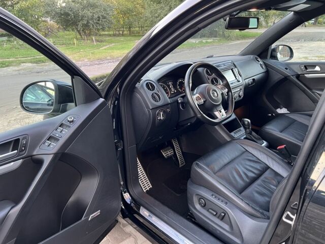 Черный Фольксваген Тигуан, объемом двигателя 2 л и пробегом 140 тыс. км за 13500 $, фото 12 на Automoto.ua