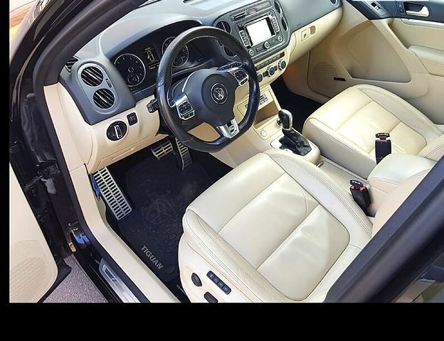 Черный Фольксваген Тигуан, объемом двигателя 2 л и пробегом 246 тыс. км за 9000 $, фото 7 на Automoto.ua