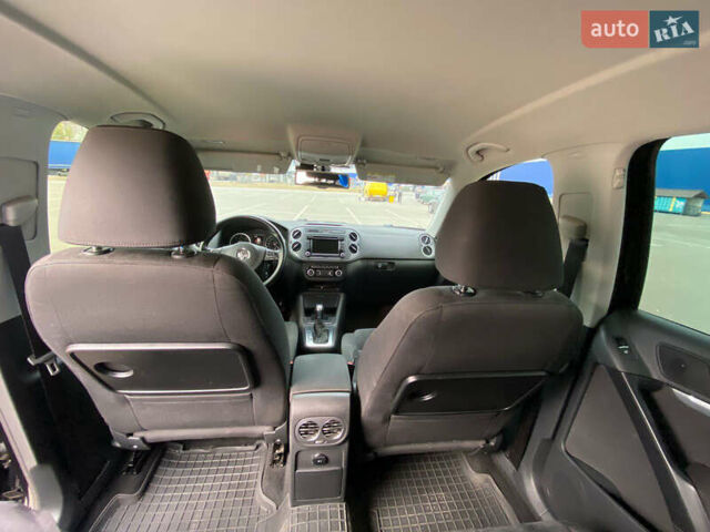 Черный Фольксваген Тигуан, объемом двигателя 1.97 л и пробегом 132 тыс. км за 16999 $, фото 18 на Automoto.ua