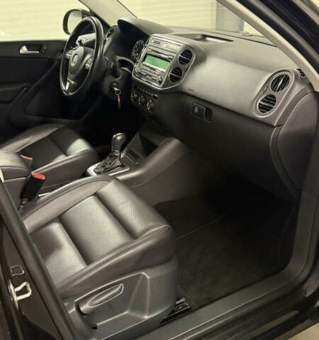 Черный Фольксваген Тигуан, объемом двигателя 1.98 л и пробегом 94 тыс. км за 12700 $, фото 18 на Automoto.ua