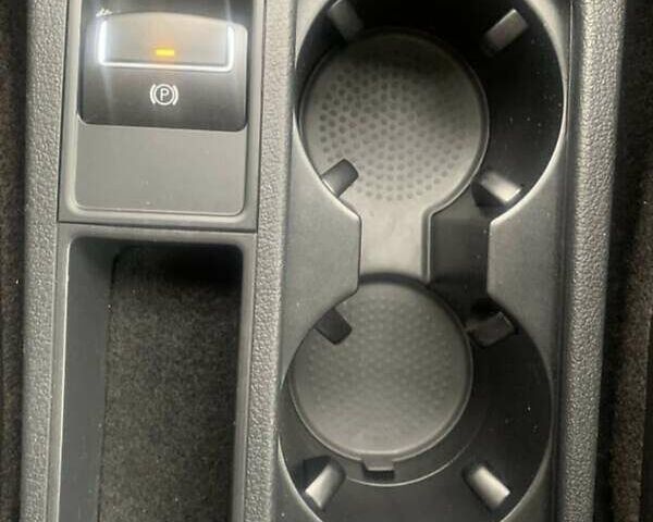 Чорний Фольксваген Тігуан, об'ємом двигуна 1.98 л та пробігом 180 тис. км за 14000 $, фото 15 на Automoto.ua