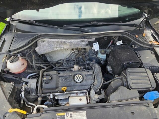 Черный Фольксваген Тигуан, объемом двигателя 1.4 л и пробегом 170 тыс. км за 8650 $, фото 8 на Automoto.ua