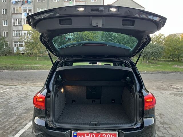 Черный Фольксваген Тигуан, объемом двигателя 2 л и пробегом 140 тыс. км за 13500 $, фото 21 на Automoto.ua