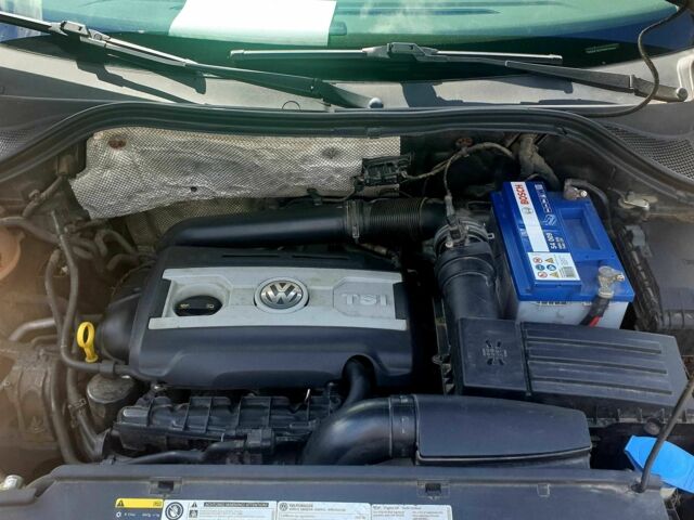 Черный Фольксваген Тигуан, объемом двигателя 2 л и пробегом 200 тыс. км за 11700 $, фото 7 на Automoto.ua