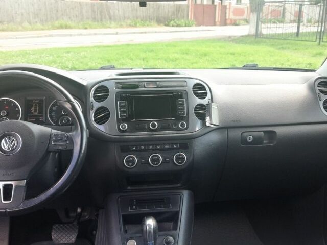 Черный Фольксваген Тигуан, объемом двигателя 2 л и пробегом 224 тыс. км за 11500 $, фото 6 на Automoto.ua