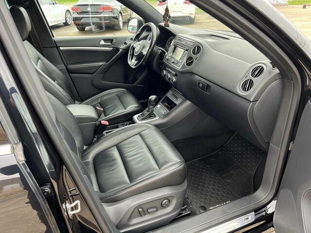 Черный Фольксваген Тигуан, объемом двигателя 2 л и пробегом 80 тыс. км за 9100 $, фото 12 на Automoto.ua