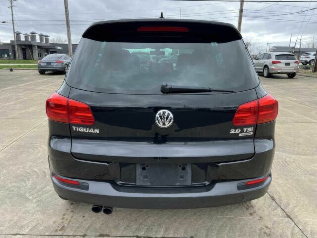 Чорний Фольксваген Тігуан, об'ємом двигуна 2 л та пробігом 88 тис. км за 8200 $, фото 5 на Automoto.ua