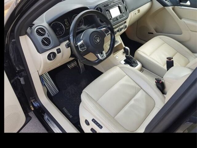 Черный Фольксваген Тигуан, объемом двигателя 2 л и пробегом 246 тыс. км за 9000 $, фото 7 на Automoto.ua