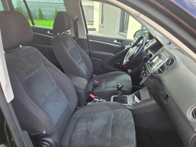 Черный Фольксваген Тигуан, объемом двигателя 1.4 л и пробегом 170 тыс. км за 8650 $, фото 16 на Automoto.ua