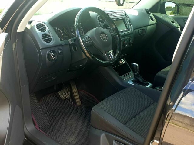 Черный Фольксваген Тигуан, объемом двигателя 2 л и пробегом 200 тыс. км за 11700 $, фото 6 на Automoto.ua