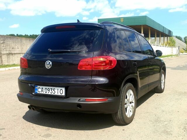 Черный Фольксваген Тигуан, объемом двигателя 2 л и пробегом 200 тыс. км за 11700 $, фото 4 на Automoto.ua