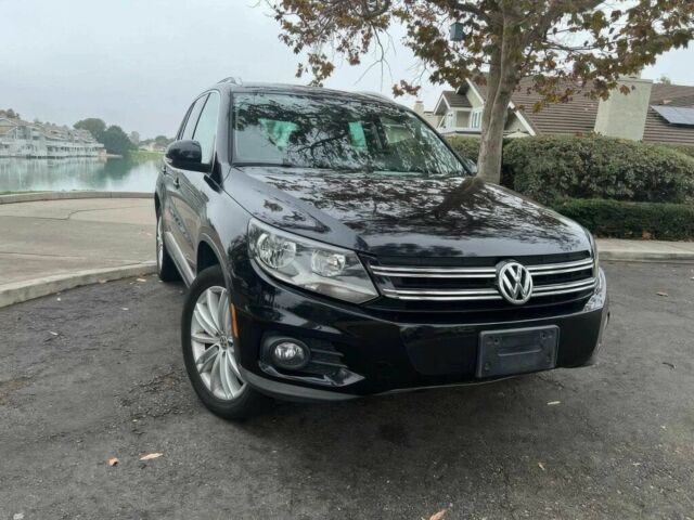 Черный Фольксваген Тигуан, объемом двигателя 2 л и пробегом 84 тыс. км за 2200 $, фото 1 на Automoto.ua