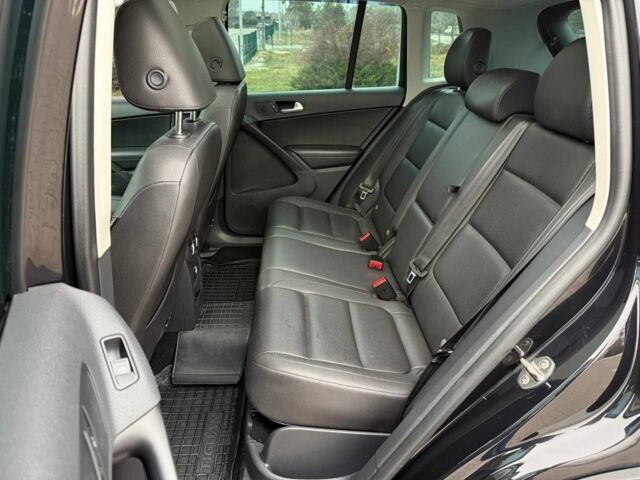 Чорний Фольксваген Тігуан, об'ємом двигуна 2 л та пробігом 145 тис. км за 12650 $, фото 22 на Automoto.ua