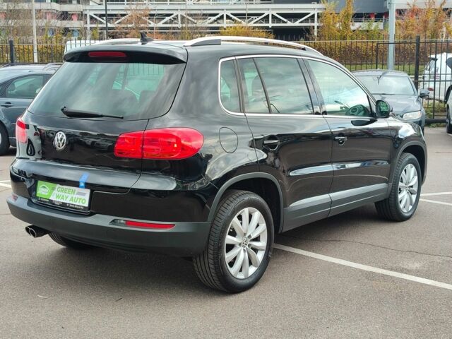 Чорний Фольксваген Тігуан, об'ємом двигуна 2 л та пробігом 150 тис. км за 18799 $, фото 12 на Automoto.ua