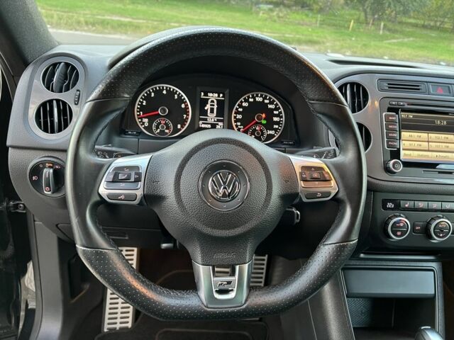 Черный Фольксваген Тигуан, объемом двигателя 2 л и пробегом 140 тыс. км за 13500 $, фото 15 на Automoto.ua