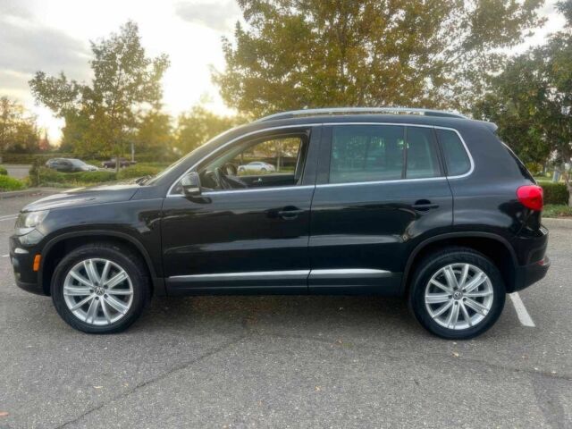 Черный Фольксваген Тигуан, объемом двигателя 2 л и пробегом 87 тыс. км за 8500 $, фото 4 на Automoto.ua