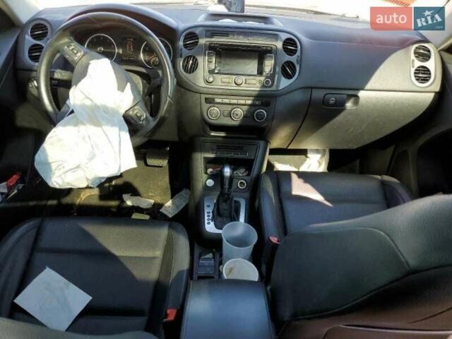 Чорний Фольксваген Тігуан, об'ємом двигуна 2 л та пробігом 210 тис. км за 7800 $, фото 5 на Automoto.ua