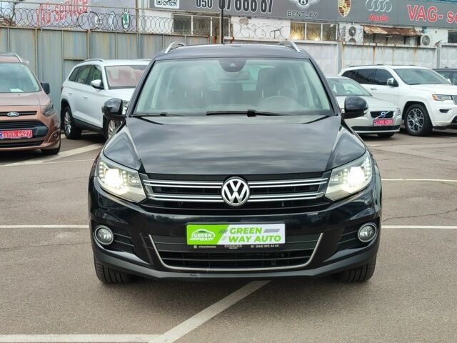 Чорний Фольксваген Тігуан, об'ємом двигуна 2 л та пробігом 150 тис. км за 18799 $, фото 8 на Automoto.ua