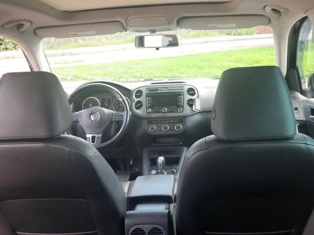 Черный Фольксваген Тигуан, объемом двигателя 2 л и пробегом 224 тыс. км за 11500 $, фото 5 на Automoto.ua