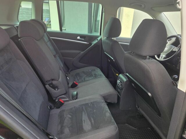 Черный Фольксваген Тигуан, объемом двигателя 1.4 л и пробегом 170 тыс. км за 8650 $, фото 21 на Automoto.ua