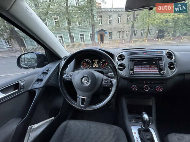 Черный Фольксваген Тигуан, объемом двигателя 1.98 л и пробегом 82 тыс. км за 12800 $, фото 13 на Automoto.ua