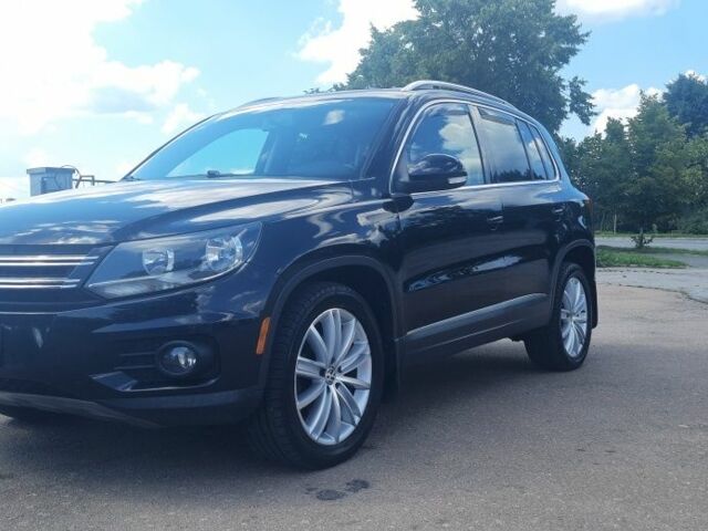 Черный Фольксваген Тигуан, объемом двигателя 2 л и пробегом 224 тыс. км за 11500 $, фото 2 на Automoto.ua