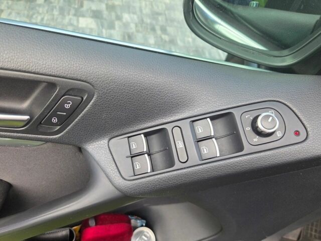 Черный Фольксваген Тигуан, объемом двигателя 1.4 л и пробегом 170 тыс. км за 8650 $, фото 15 на Automoto.ua