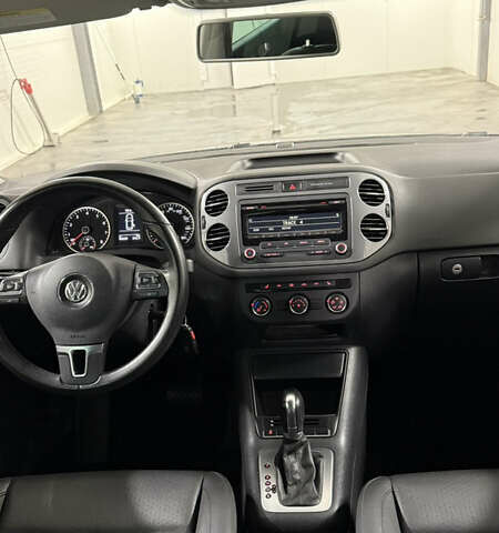 Черный Фольксваген Тигуан, объемом двигателя 1.98 л и пробегом 94 тыс. км за 12700 $, фото 22 на Automoto.ua