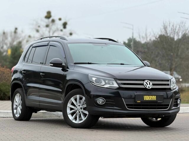 Чорний Фольксваген Тігуан, об'ємом двигуна 2 л та пробігом 145 тис. км за 12650 $, фото 5 на Automoto.ua