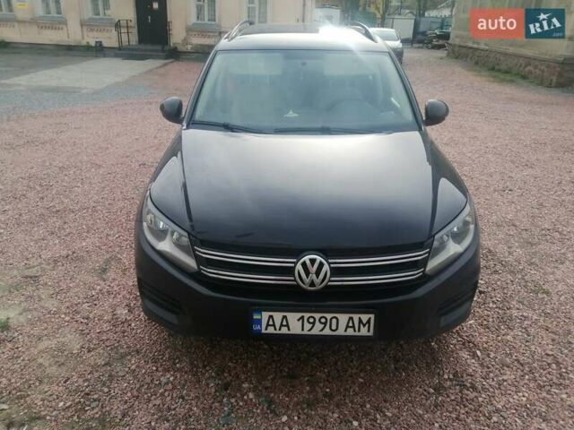 Чорний Фольксваген Тігуан, об'ємом двигуна 2 л та пробігом 99 тис. км за 15000 $, фото 3 на Automoto.ua