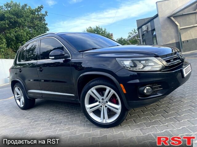 Черный Фольксваген Тигуан, объемом двигателя 2 л и пробегом 246 тыс. км за 9000 $, фото 4 на Automoto.ua
