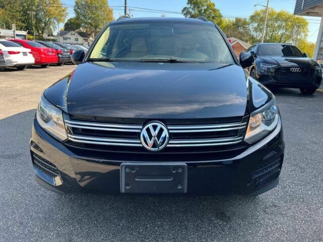 Чорний Фольксваген Тігуан, об'ємом двигуна 2 л та пробігом 74 тис. км за 4800 $, фото 1 на Automoto.ua