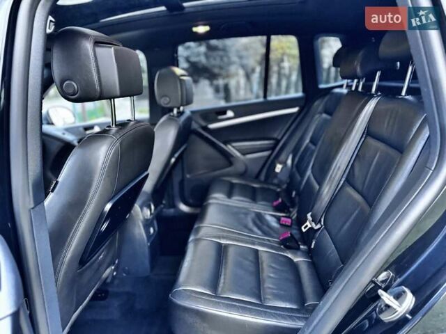 Черный Фольксваген Тигуан, объемом двигателя 2 л и пробегом 139 тыс. км за 17900 $, фото 62 на Automoto.ua