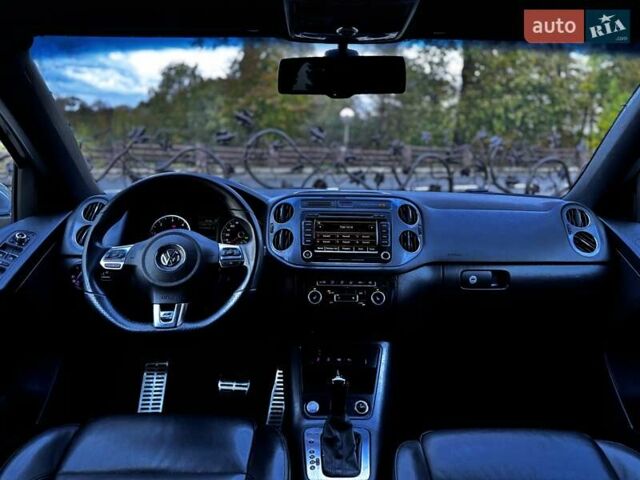 Черный Фольксваген Тигуан, объемом двигателя 2 л и пробегом 139 тыс. км за 17900 $, фото 42 на Automoto.ua