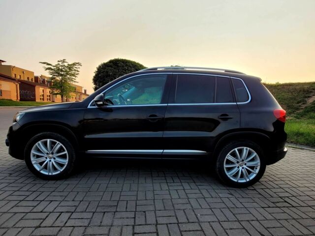 Черный Фольксваген Тигуан, объемом двигателя 2 л и пробегом 75 тыс. км за 7900 $, фото 3 на Automoto.ua