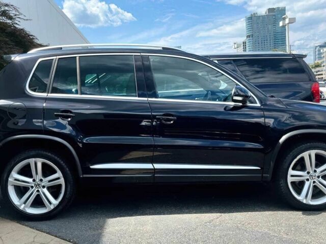 Черный Фольксваген Тигуан, объемом двигателя 2 л и пробегом 79 тыс. км за 2300 $, фото 5 на Automoto.ua