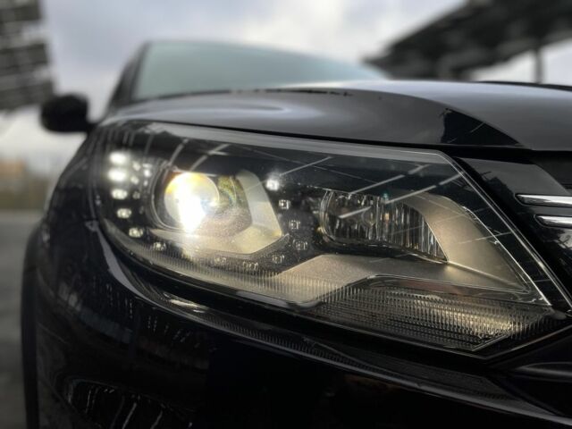 Чорний Фольксваген Тігуан, об'ємом двигуна 2 л та пробігом 166 тис. км за 13500 $, фото 11 на Automoto.ua