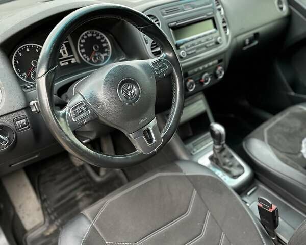 Черный Фольксваген Тигуан, объемом двигателя 1.98 л и пробегом 180 тыс. км за 12800 $, фото 8 на Automoto.ua