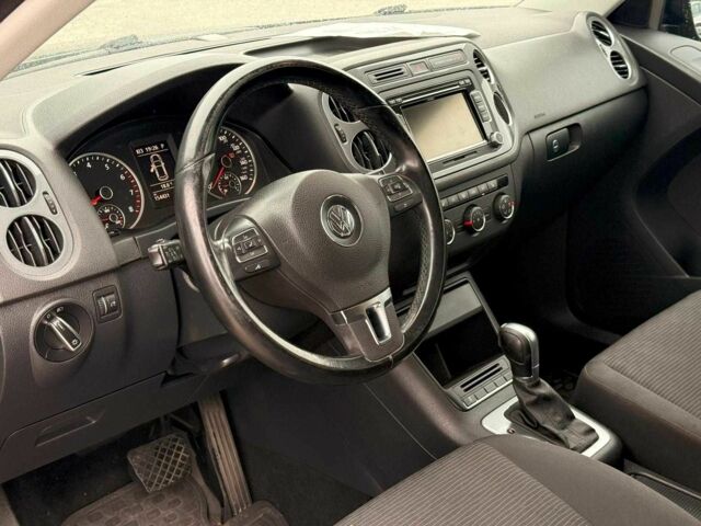 Черный Фольксваген Тигуан, объемом двигателя 2 л и пробегом 153 тыс. км за 10940 $, фото 12 на Automoto.ua