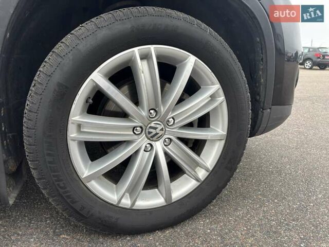 Черный Фольксваген Тигуан, объемом двигателя 2 л и пробегом 126 тыс. км за 14200 $, фото 45 на Automoto.ua