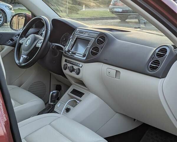 Черный Фольксваген Тигуан, объемом двигателя 1.98 л и пробегом 175 тыс. км за 13700 $, фото 16 на Automoto.ua