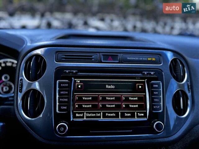 Черный Фольксваген Тигуан, объемом двигателя 2 л и пробегом 139 тыс. км за 17900 $, фото 71 на Automoto.ua