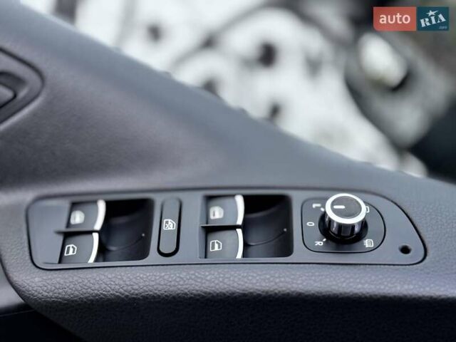 Черный Фольксваген Тигуан, объемом двигателя 2 л и пробегом 139 тыс. км за 17900 $, фото 33 на Automoto.ua