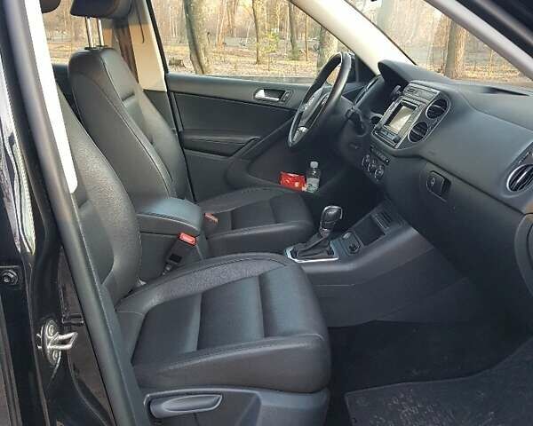 Чорний Фольксваген Тігуан, об'ємом двигуна 1.98 л та пробігом 128 тис. км за 14500 $, фото 13 на Automoto.ua