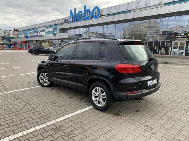 Черный Фольксваген Тигуан, объемом двигателя 2 л и пробегом 178 тыс. км за 12500 $, фото 4 на Automoto.ua