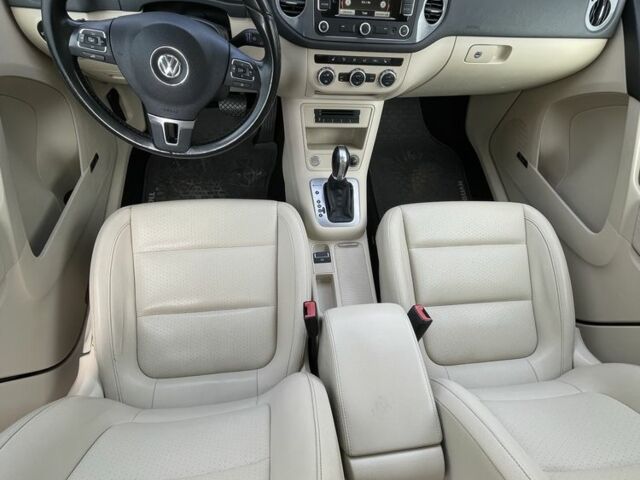 Черный Фольксваген Тигуан, объемом двигателя 2 л и пробегом 179 тыс. км за 12900 $, фото 5 на Automoto.ua