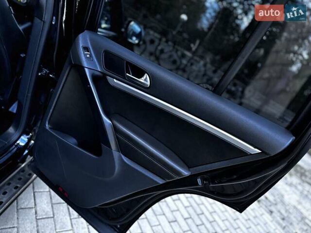 Черный Фольксваген Тигуан, объемом двигателя 2 л и пробегом 139 тыс. км за 17900 $, фото 60 на Automoto.ua